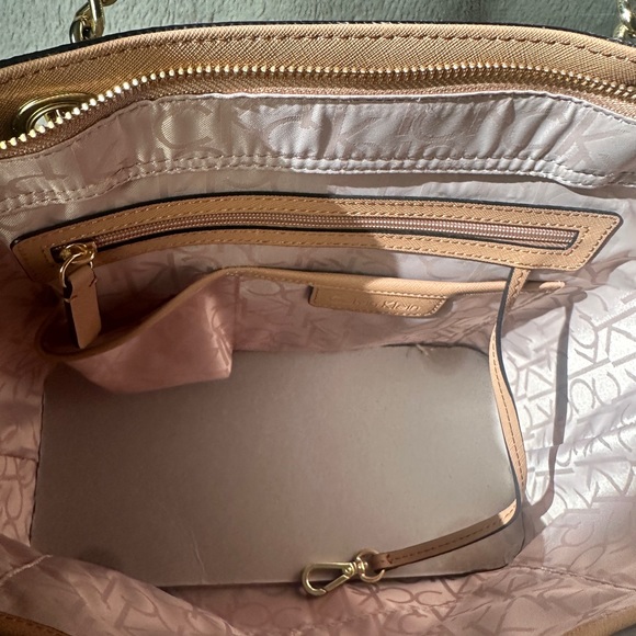 NWOT! Calvin Klein Pink & White Shoulder Bag - Picture 14 of 14